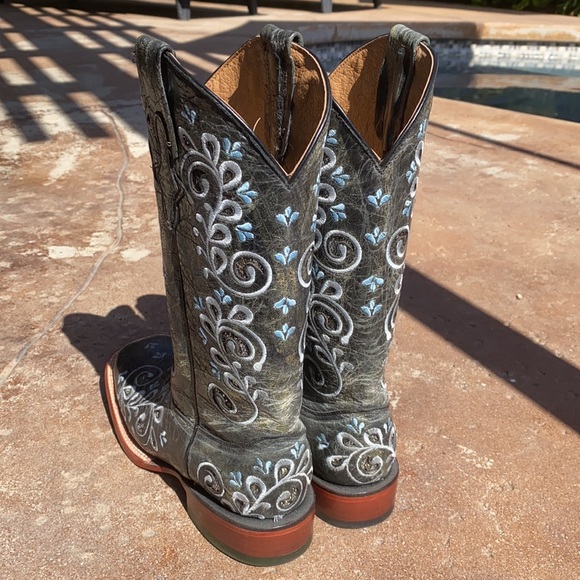 Ferrini Black and White Embroidered Heeled Boots - Picture 2 of 3